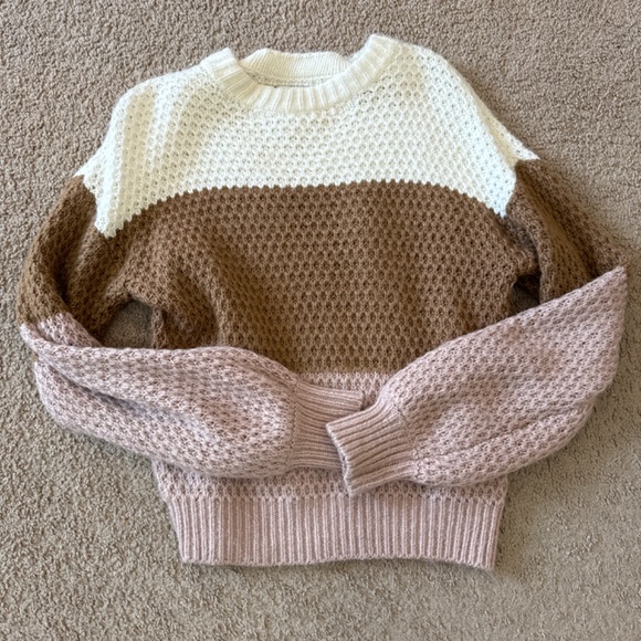 Abercrombie sweater - Picture 2 of 2